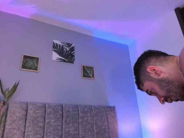 AxelandLara webcam