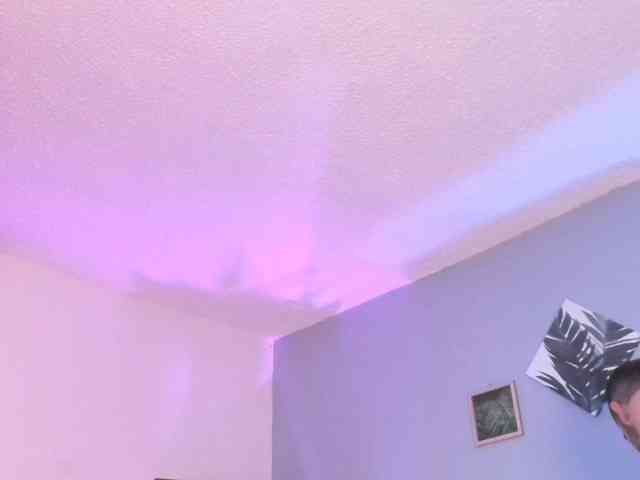 axelandlara's live room