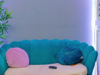 LunaLuxe Porn Show