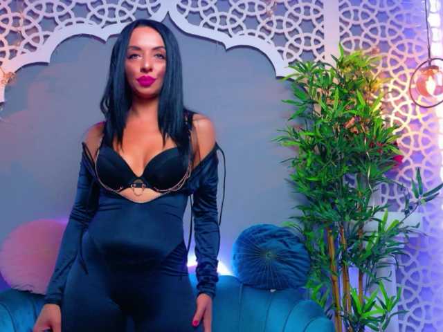LunaLuxe live cam on BongaCams