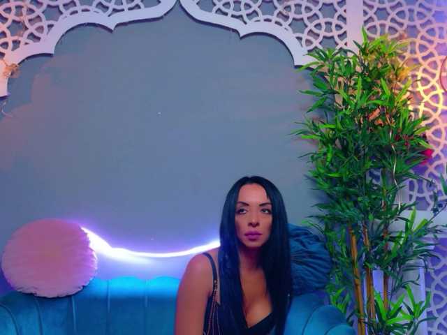 LunaLuxe live cam on BongaCams