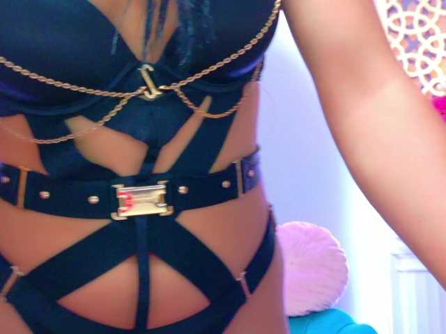 LunaLuxe live cam on BongaCams