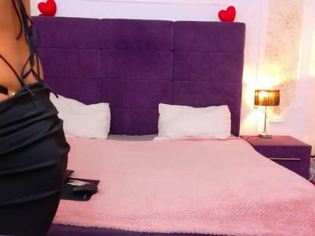 LunaLuxe live cam on BongaCams