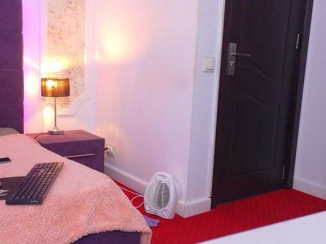 LunaLuxe live cam on BongaCams