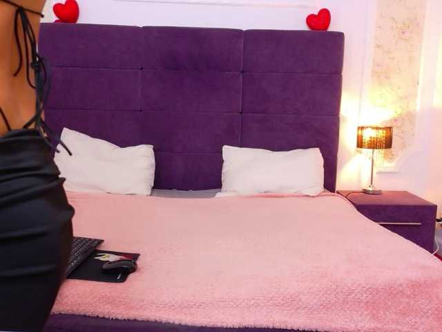LunaLuxe live cam on BongaCams