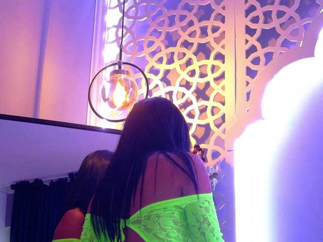 LunaLuxe live webcam show