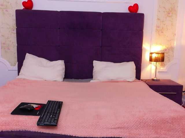 LunaLuxe live cam on BongaCams
