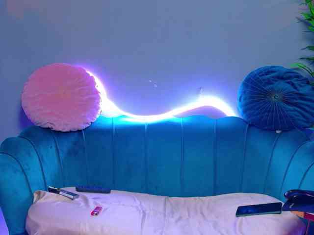 LunaLuxe webcam