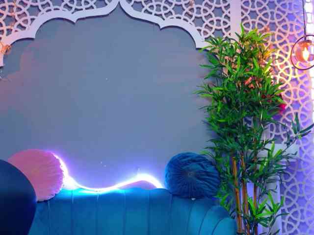 LunaLuxe webcam