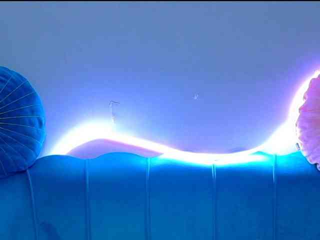 LunaLuxe webcam