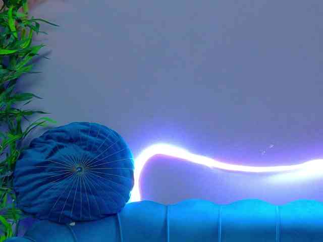LunaLuxe webcam