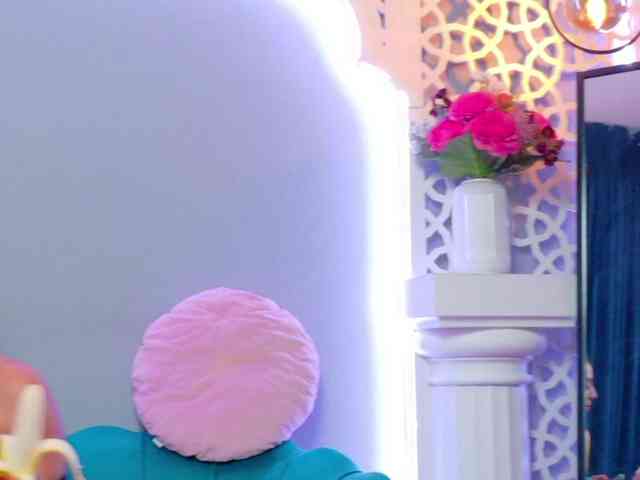 LunaLuxe webcam