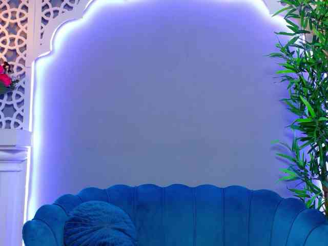 LunaLuxe webcam