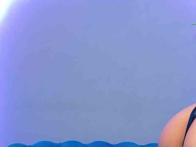 LunaLuxe webcam