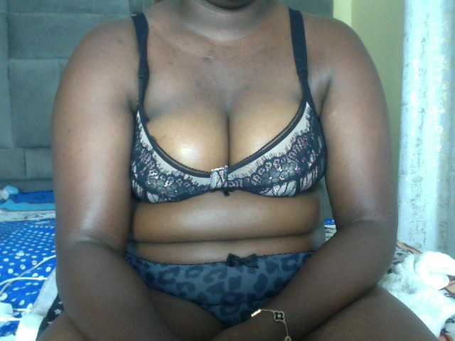 Prettyebony16