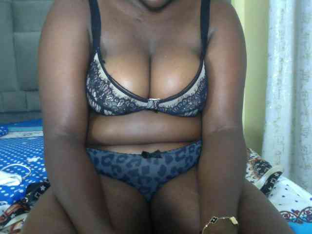 Prettyebony16 webcam