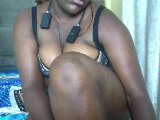Prettyebony16 webcam