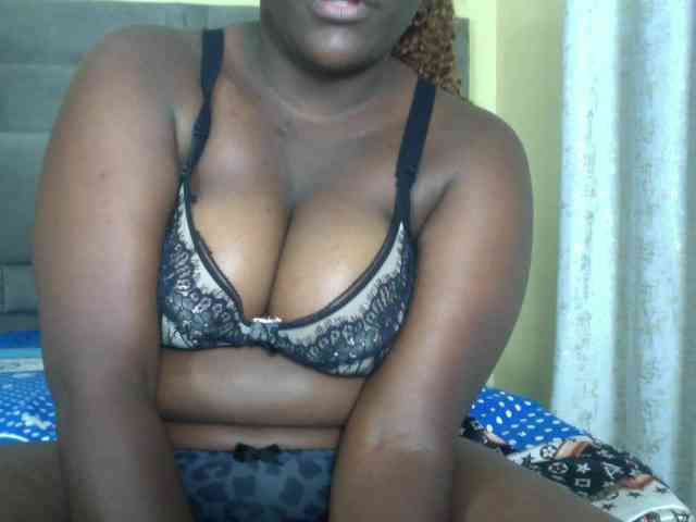 Prettyebony16 webcam