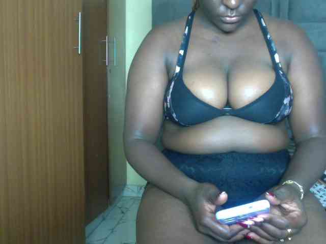 Prettyebony16 webcam