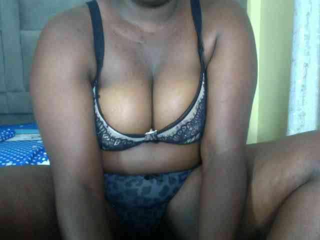 Prettyebony16 webcam