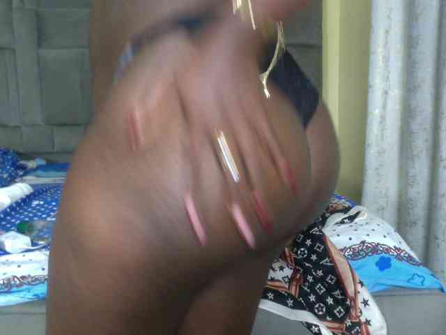 Prettyebony16 webcam