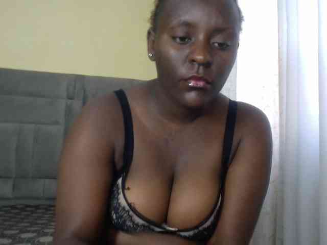 Prettyebony16