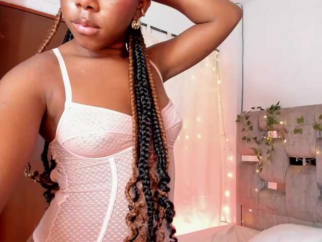 AprilBratz live cam on BongaCams