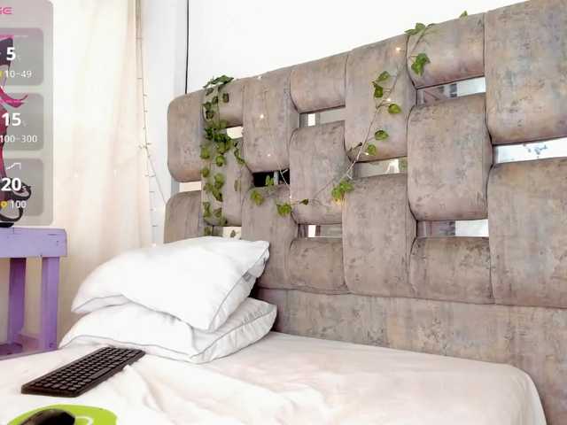 AprilBratz live cam on BongaCams