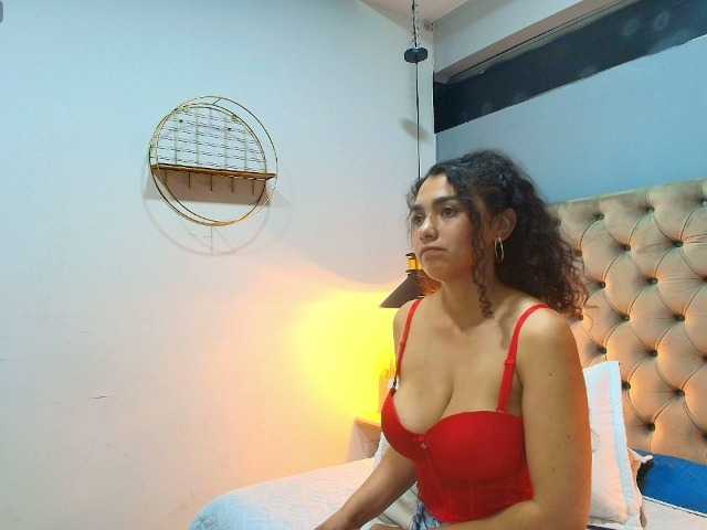 DulceeCielo live cam on BongaCams