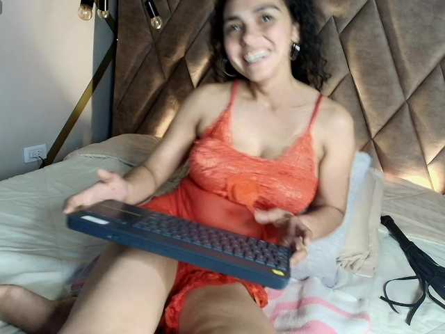 DulceeCielo live webcam show