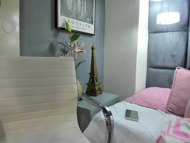 DulceeCielo live cam on BongaCams