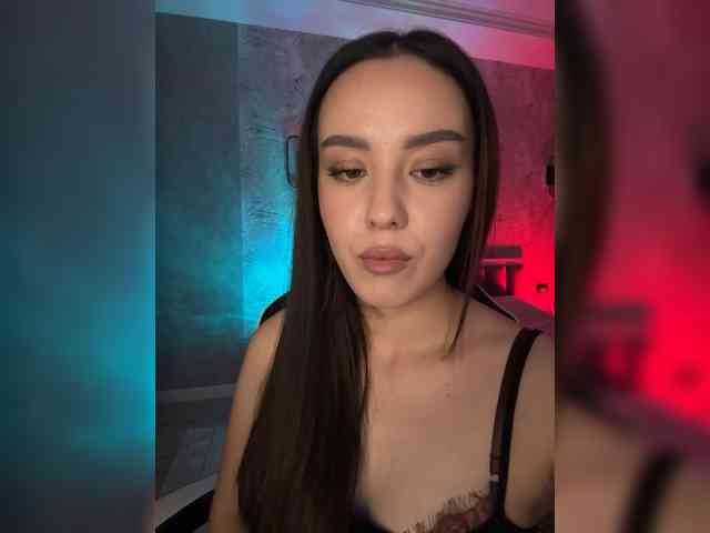 LizaKing webcam