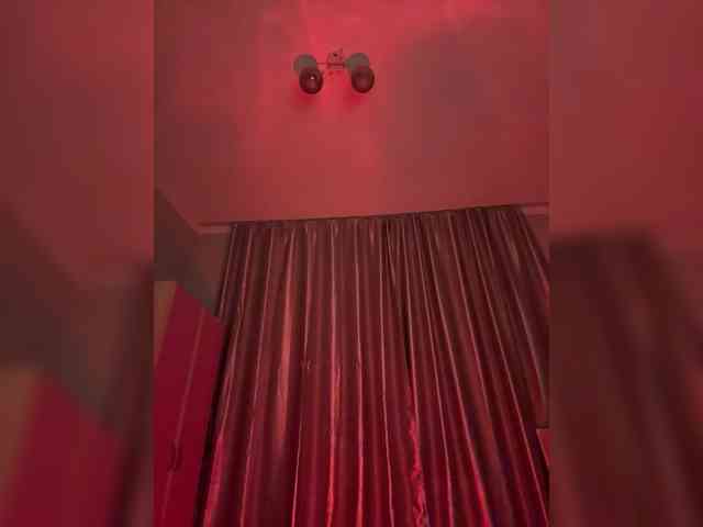 LizaKing webcam