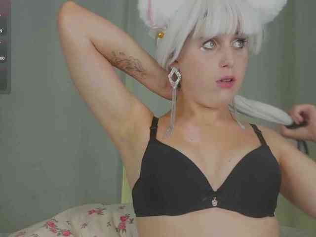 GracieBacie webcam