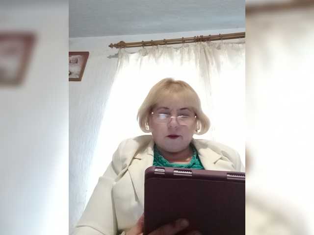 ElenaBeautiful784 live cam on BongaCams