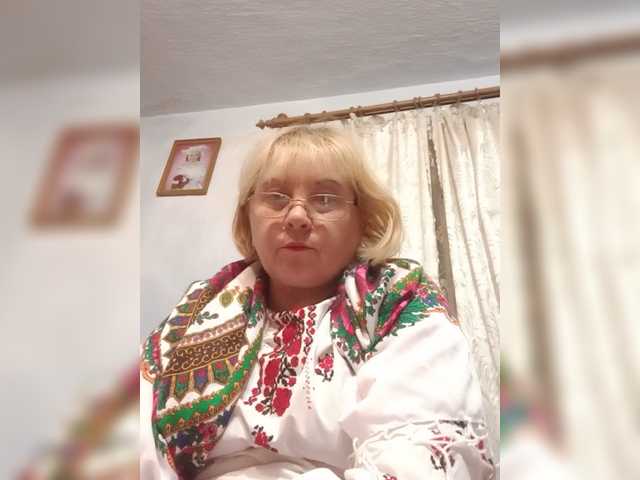 ElenaBeautiful784 live cam on BongaCams