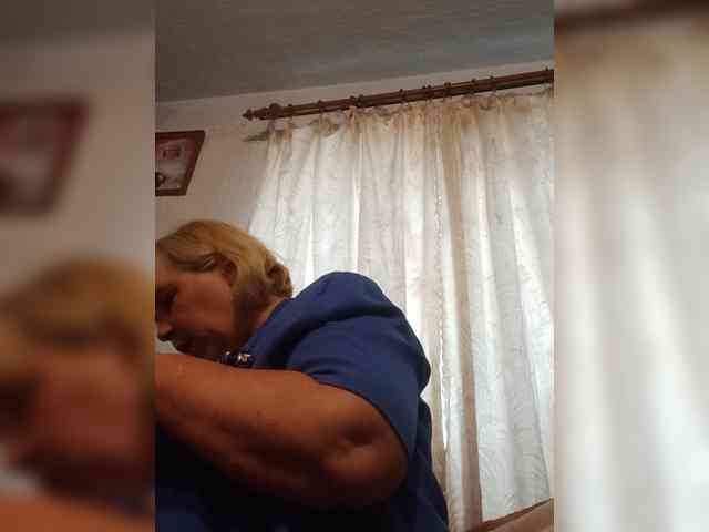 ElenaBeautiful784 webcam
