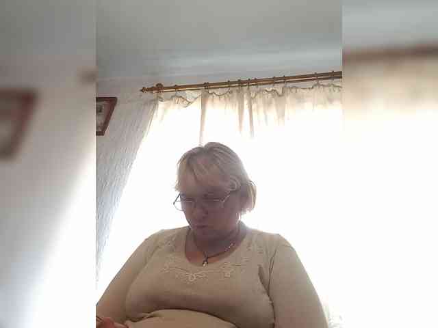 ElenaBeautiful784 webcam