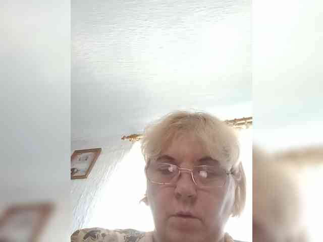 ElenaBeautiful784 webcam