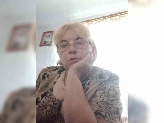 ElenaBeautiful784 webcam
