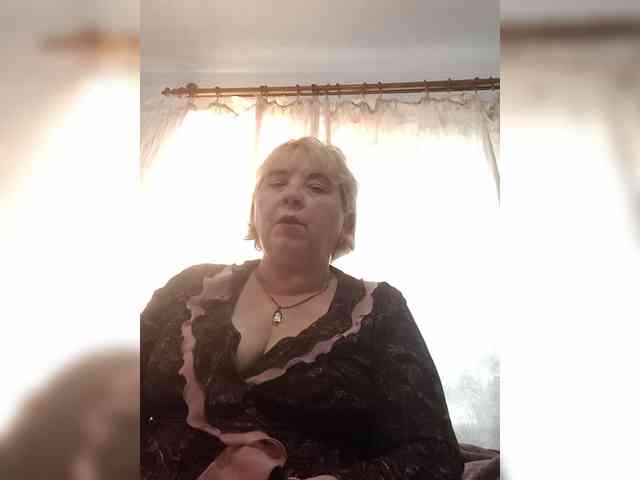 ElenaBeautiful784 webcam