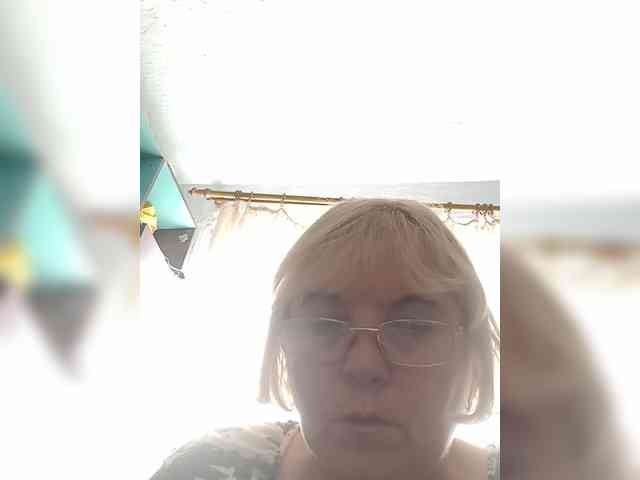 ElenaBeautiful784 webcam