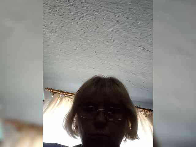ElenaBeautiful784 webcam