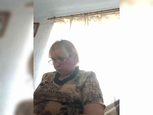 ElenaBeautiful784 webcam