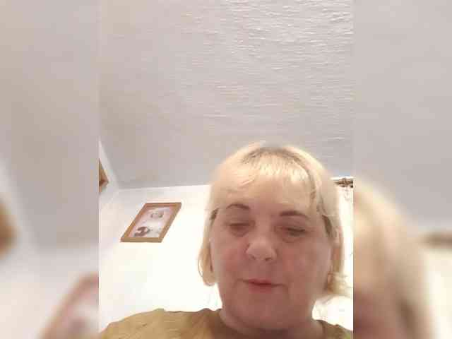 ElenaBeautiful784 webcam