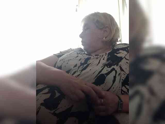 ElenaBeautiful784 webcam