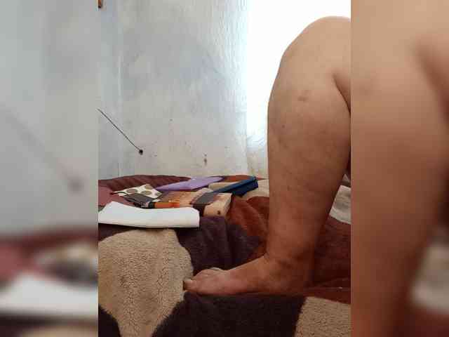 ElenaBeautiful784 webcam