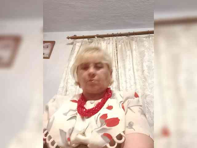 ElenaBeautiful784 webcam