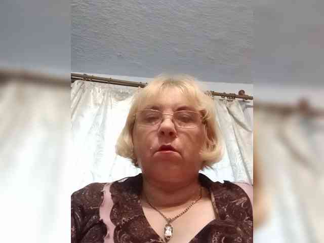 ElenaBeautiful784 webcam