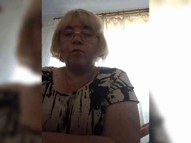 ElenaBeautiful784 webcam